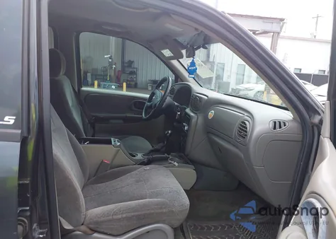 2004 Chevrolet Trailblazer Ls z USA, uszkodzony, nr VIN 1GNDS13S842186841